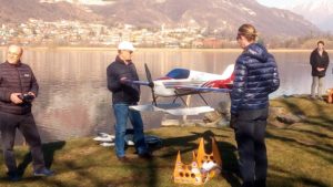 Dimostrazione dei movimenti dell'aereo