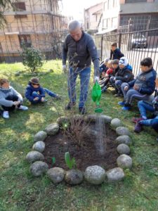 Innaffiamo il giardino
