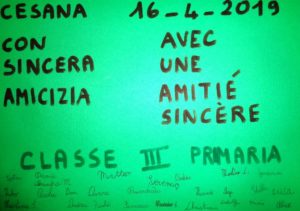 Il messaggio che un'alunna lascerà a Parigi: In sincera amicizia: classe 3 scuola primaria
