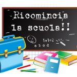 Lavagna con la scritta "Ricomincia la scuola"