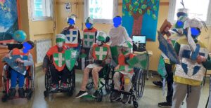 ragazzi vestiti da cavalieri